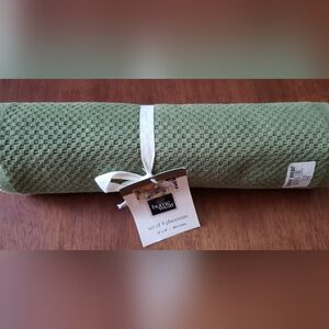 NWT-Homewear Olive Woven Placemats Set of 4